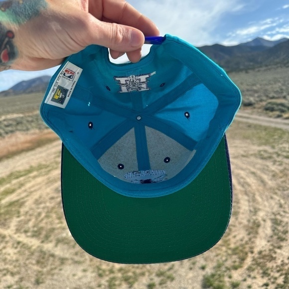 90s Charlotte Hornets NBA Snap Back hat purple teal nice condition adjustable - Picture 6 of 7